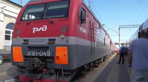 ЭП1П-049 с поездом №360 Калининград-Адлер