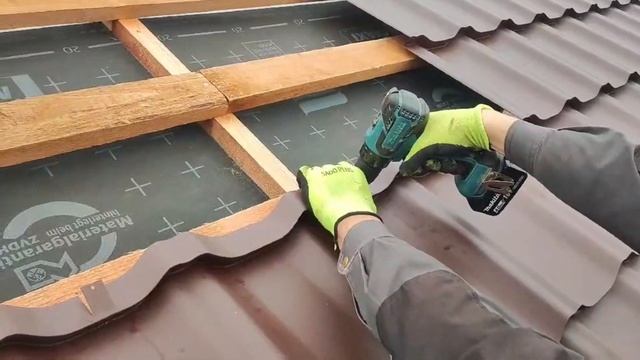 Модульная металлочерепица со скрытой системой креплений