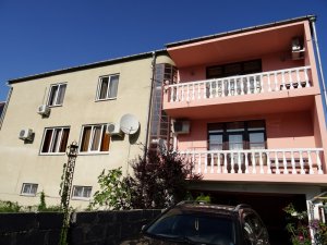 Жилье в Дагомысе для отдыха. Дагомыс снять жилье недорого в центре. «Анжелика» гостевой дом