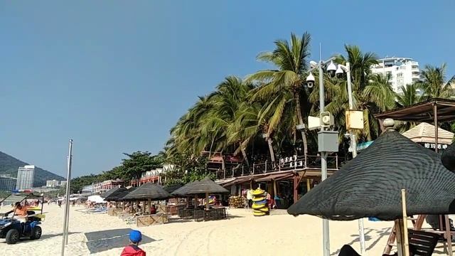 Китай, о. Хайнань, бухта Дадунхай: погода, пляж, море в декабре. смотреть онлайн