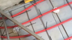 Установка маяков для заливки бетонной стяжки