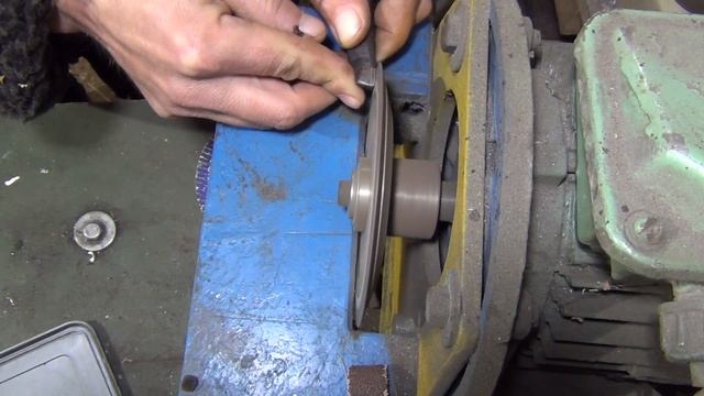 ЛЙФХАК. КАК ЗАТОЧИТЬ РЕЗЕЦ. Алмазным диском по БЕТОНУ. смотреть онлайн