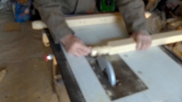 Переделка старой деревянной кровати в подростковую и как быстро изготовить шканты.