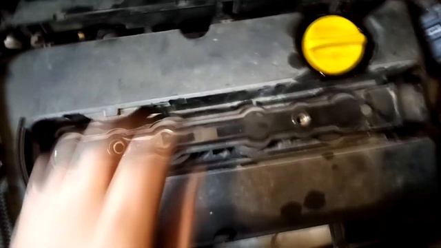 Замена прокладки клапанной крышки двигателя Z18XER или GM 1,8 литра смотреть онлайн