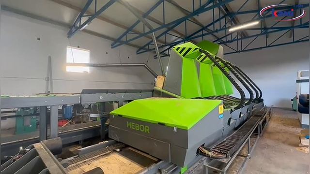 Вертикальная ленточная пилорама Mebor VTZ-1400 PLUS. Распиловка бревен на необрезные доски и брус