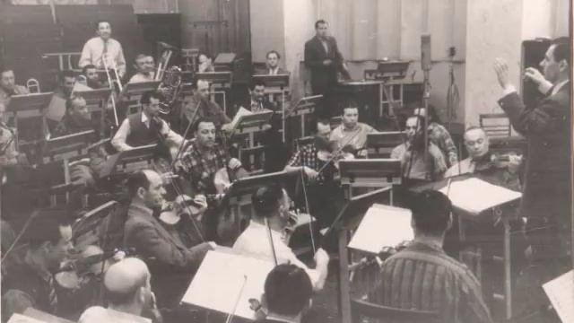 Налетели вдруг дожди-В.Мулерман-оркестр Людвиковского смотреть онлайн