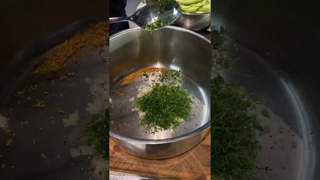 Быстрый способ замариновать кабачки, огурцы. смотреть онлайн