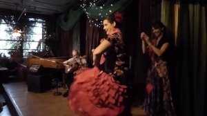 Flamenco Rumba with René Heredia on guitar and the Flamenco Fantasy Dance Theatre