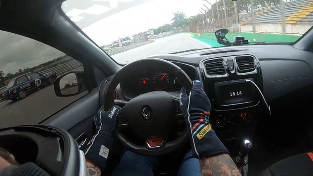 Trackday RENAULT SANDERO RS @ Interlagos, SP - 22.02.2023 смотреть онлайн