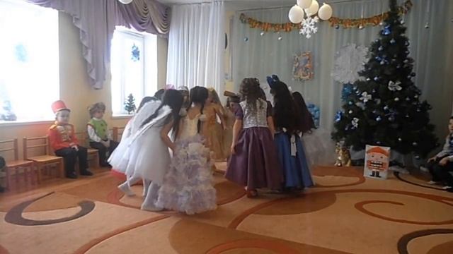 танец кукол МБДОУ "Детский сад "Вишенка"с. Красное"