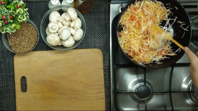 Гречка с капустой и грибами, просто и вкусно. Buckwheat with cabbage and mushrooms, simple and tast
