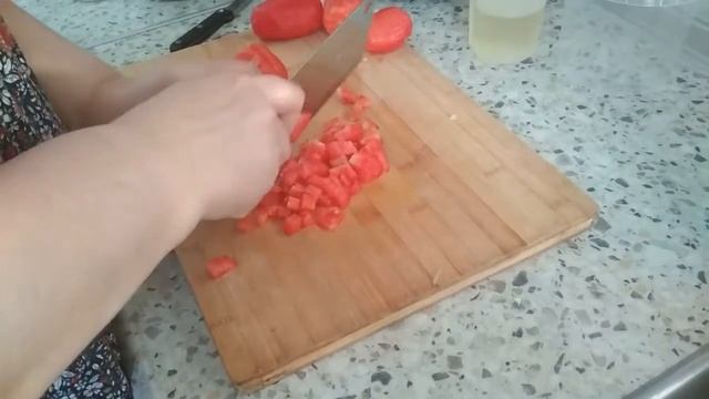 Тушеные  куриные сердечки .