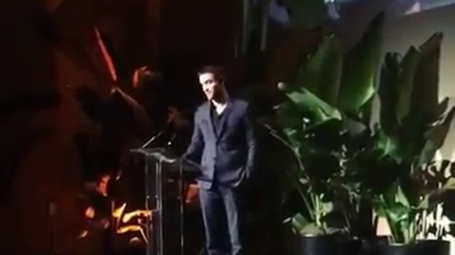 Robert Pattinson speaking at the GO Campaign Gala 18/11/2017