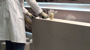 Бонолит, кладка газобетонных блоков Bonolit на клей-пену Bonolit