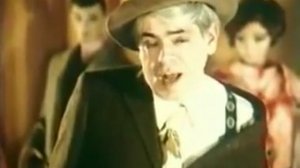 К пуговицам претензии есть?