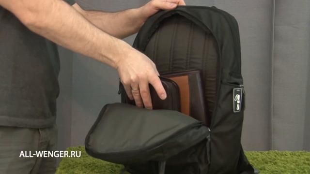Обзор рюкзака VICTORINOX Vertical-Zip Laptop Backpack смотреть онлайн