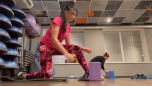 Шпагат чере 3 года. Шпагат с нуля. Результат мой шпагат.