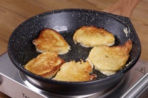 Оладьи с тыквой и яблоком