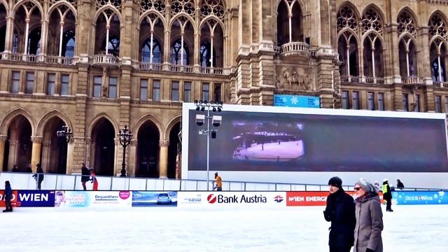 WIENER RATHAUS - "WIENER EISTRAUM" - "SKY RINK" - Eislauf-Fläche in 2 Etagen смотреть онлайн
