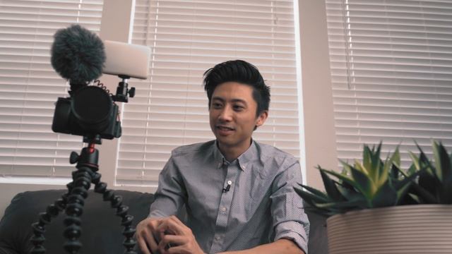 The BEST Vlogging Kit (2021) смотреть онлайн