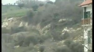 Огромный оползень!