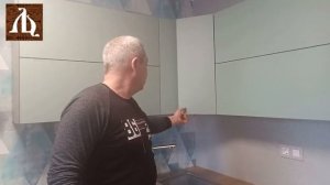 Угловая кухня. Просто и практично.