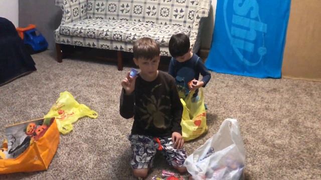 #Хеллоуин #Halloween #familyBarbershopAlterego #USA #США #VitaliiRybachenko смотреть онлайн