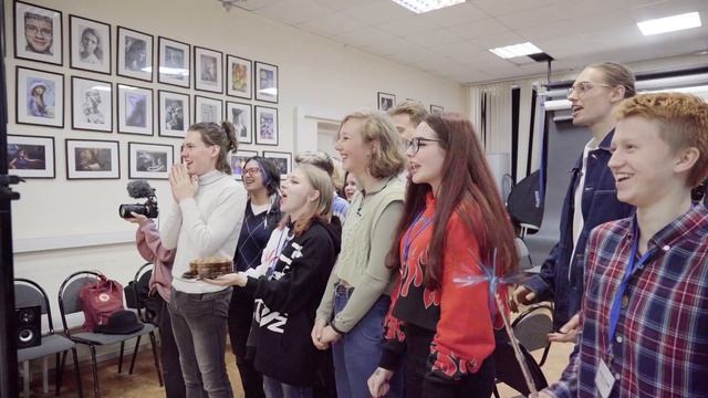 ОПАСНЫЕ ПРАНКИ С ПРЕПОДАВАТЕЛЯМИ ? | студенты разыгрывают преподавателей  КАИТа смотреть онлайн