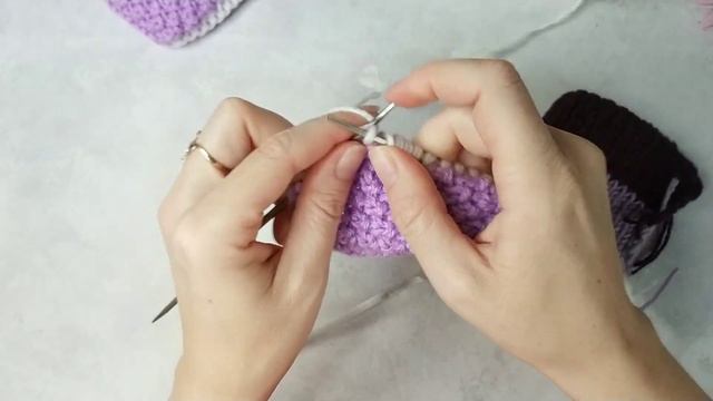 #чтосвязатьизостатков Обычные носки на двух спицах! ?ОСТАТКИ В ДЕЛО??