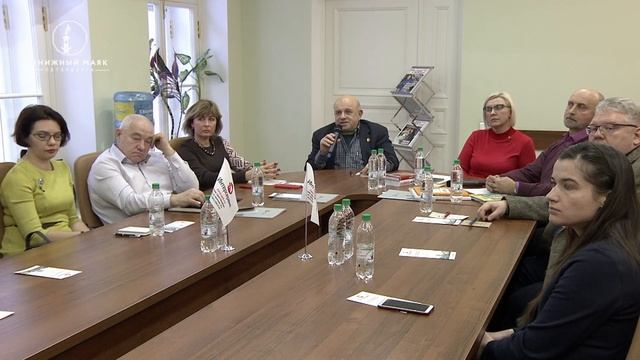 Журналы на книжных полках | Круглый стол | Книжный Маяк Петербурга смотреть онлайн