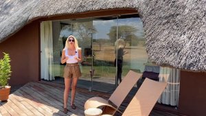 Как забронировать инстаграмный отель Giraffe Manor ? Отель с жирафами в Кении цена и стоимость
