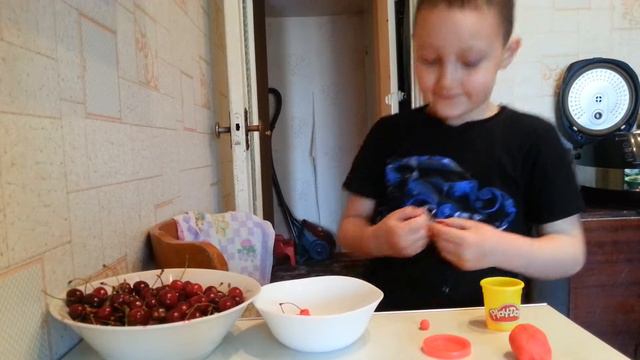 Вишня из пластилина Play Doh смотреть онлайн