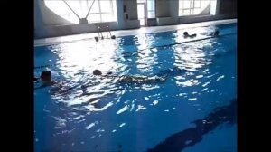 Как удержаться на воде без движений?