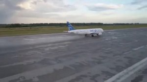 Испытания самолета МС 21 300 по защите от попадания воды в двигатели