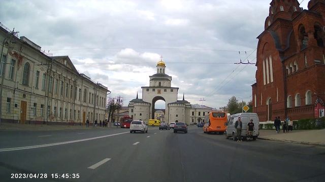 Владимир золотые ворота солнечно