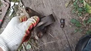 Замена нижнего болта переднего амортизатора на Валдае. Первый опыт ремонта машины.