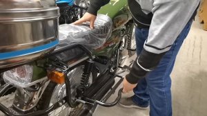 Сравнения мотоциклов Regulmoto SK150-22 и Motoland Forester 200 lite