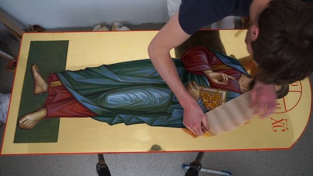 Снятие лишней олифы с иконы. смотреть онлайн