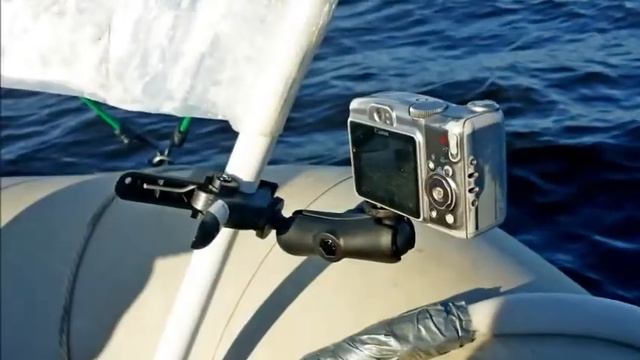 Крепления RAM Mounts на лодке