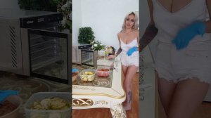 Готовим сушеные чипсы - снеки из индейки, помидоров, кабачков в сушилке для овощей Китфорт