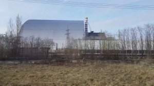 Арка над четвёртым блоком ЧАЭС