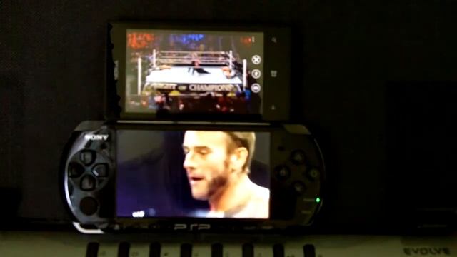 Nokia Lumia vs. PSP 3000 или что же взять в туалет? смотреть онлайн