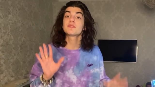 ЛАЙКИ ПАТИ У НАСТИ КОШ НА ХАТЕ // МАКАР КАРЕЛИН
