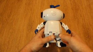 Детская игрушка РОБОТ КОСМОНАВТ. Отличный подарок для маленького ребёнка)