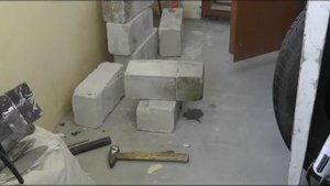 Как разделить белый кирпич ровно