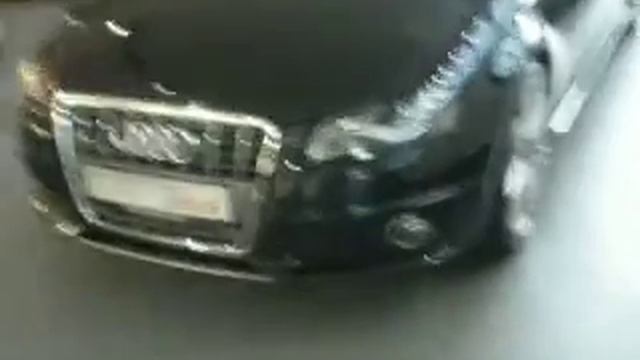 Дилерский центр Audi в Берлине смотреть онлайн