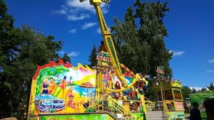 /Аттракцион/Молоток/Девушка кричит/От страха /Я бы не не рискнула/Уфа