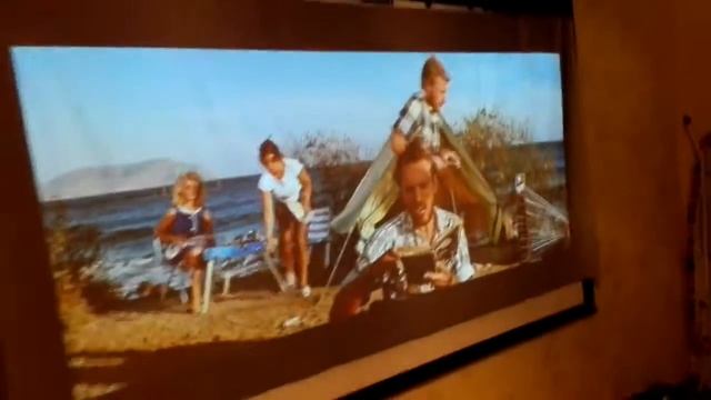 Черный экран для проектора смотреть онлайн