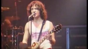 Billy Squier - Listen to the Heartbeat (Live 83')