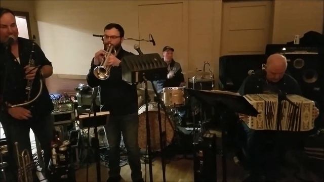 TRAVELING MUSICIANS --- FLISAK KRAKOWIAK смотреть онлайн